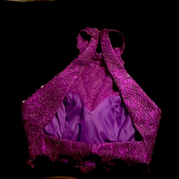 Rhinestone embellished lace crop top set - Picture 2 of 3